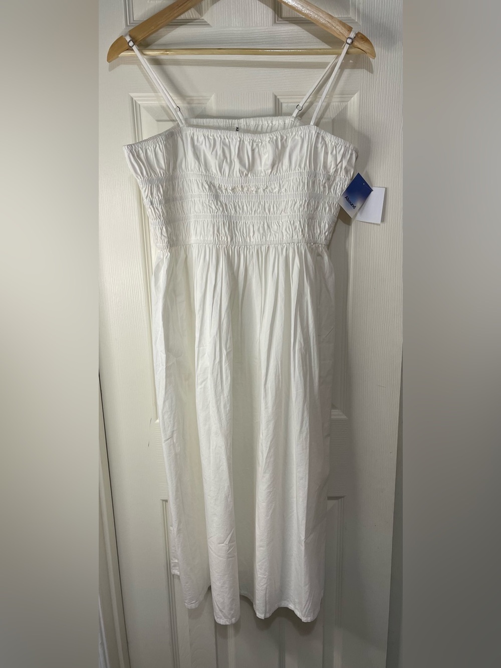 Abound White Smocked Bohemian Flowy Cami Midi Dress size X-Large NWT - Picture 2 of 6